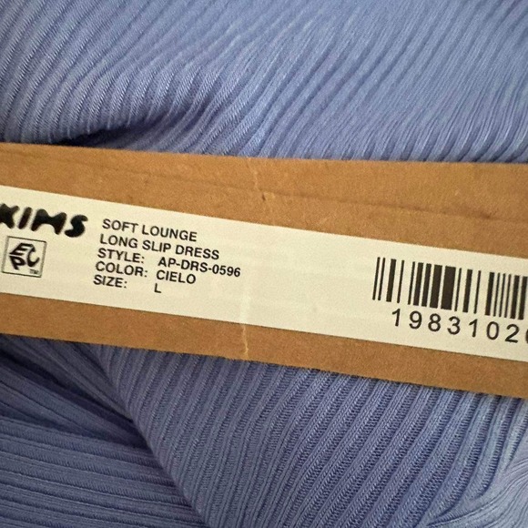 Skims soft lounge long slip dress in cielo Color cielo - Picture 3 of 3